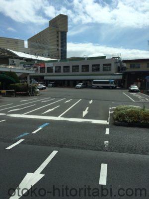 長崎駅前バスターミナル発長崎空港行のリムジンバス